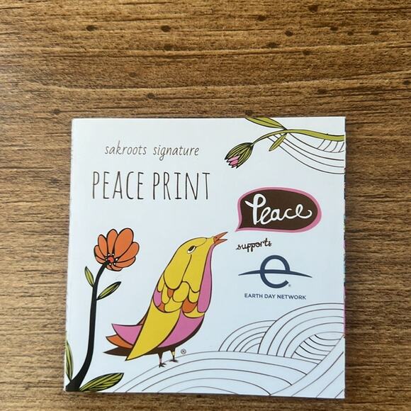 ✨Sold✨ Sakroots Signature Peace Print Fold Over Mini Bag in Spirit Desert - Picture 13 of 13